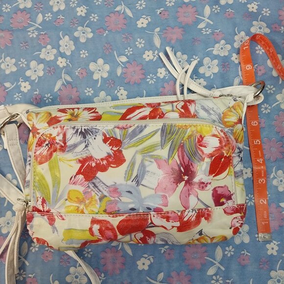 3090 Small Bruno Cross Body Bag In Pink, White and Yellow. - Picture 6 of 11